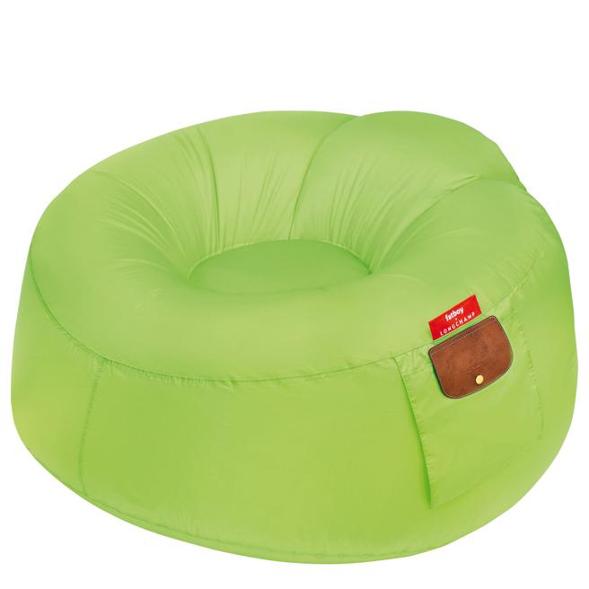 FATBOY X LONGCHAMP联名系列充气扶手椅，共三色，6600元，预计2023年2月上市。 （Longchamp提供）