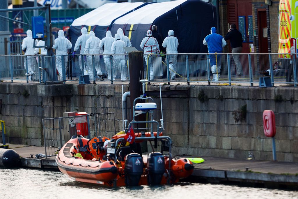 英国政府发言人表示，有关当局在凌晨3时5分接到通报说有「一艘移民小船遇险」。图/路透社(photo:ChinaTimes)