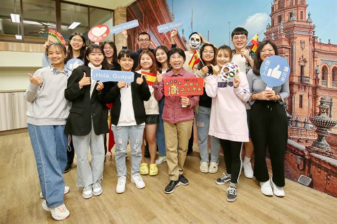 静宜大学参与推动拉丁美洲文化经济及商务 ，西文系扮演交流重要的推手！(静宜大学提供)