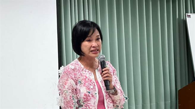 代表国民党参选高雄市长失利的柯志恩，今（15）日举办最后一场感恩茶会，她感谢落泪谢谢支持者力挺。（柯宗纬摄）