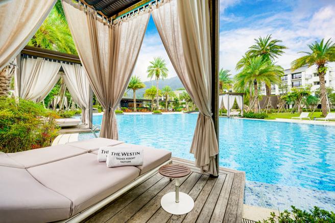 扣13万8000点skm points兑换－桃园大溪笠復威斯汀度假酒店，标准客房一泊一食双人住宿券含早餐＋大厅酒吧双人下午茶套餐，价值2万2455元，限量2组。（新光三越提供）