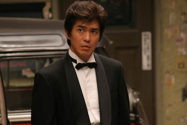 佐藤浩市的喜感在《魔幻时刻》中让观眾笑喷。（传影提供）