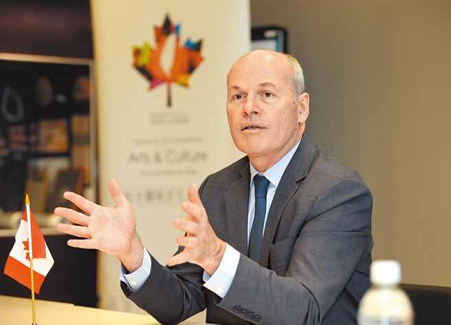 加拿大驻台代表倪杰民（Jim Nickel）14日举行印太战略说明记者会，并针对及印太地区和平稳定以及贸易合作提出看法。（姚志平摄）