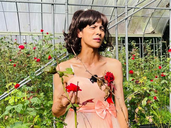 阿翔变「类篮篮」。（民视题供）