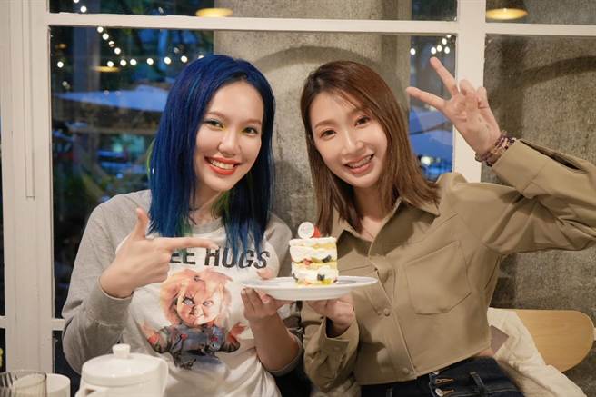 小玉儿推出新歌，邀来王艷薇担任配唱制作人。（齐映国际提供）