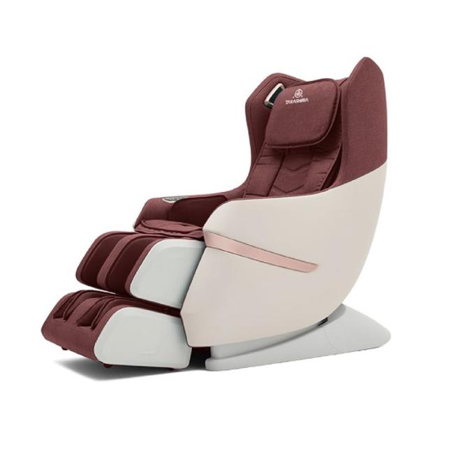 Global Mall新北中和店的高岛爱舒服iFlux小沙发A-1310，赠4D按摩枪，原价5万9800元，优惠价3万9800元。（Global Mall提供）