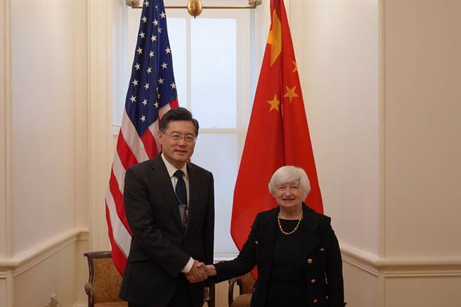 中國駐美大使秦剛會見美國財長葉倫。（中國駐美國大使館網站）