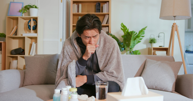 天冷最怕感冒、流感上身，让人身体不适。( 示意图/ Shutterstock )