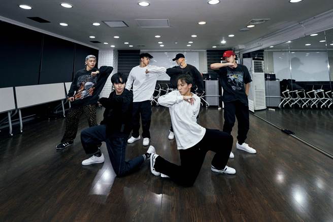 男團Ozone即將發行首張EP《Unicorn》。（索尼音樂提供）