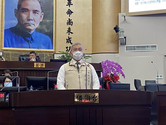 方仰寧表示，他以人格保证，案发以来，市警局从未受到来自中央或地方上级长官对案件侦办任何指示和要求，绝无政治力介入办案。(曹婷婷摄)
