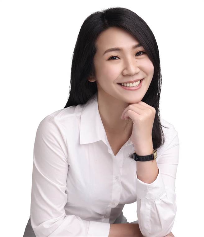李雨蓁将出任屏县府劳青处长。(周春米办公室提供)