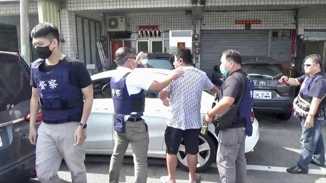 配合移车的郭姓嫌犯因检警搜集到新事证，再将他拘提到案。（读者提供／程炳璋台南传真）