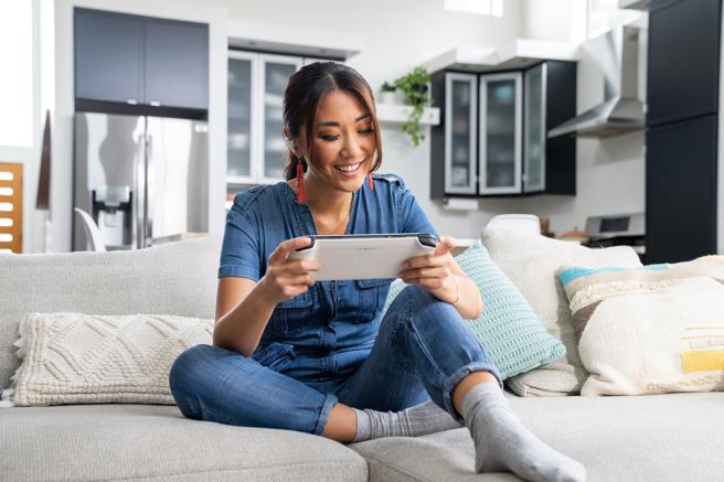 云端游戏掌机时代来袭 3A大作随时随地带着玩（业者提供）