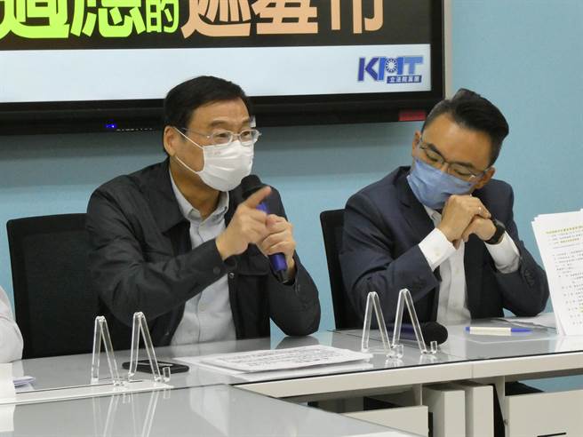 美国参议院通过2023年度国防授权法案，授权未来5年提供台湾100亿美元无偿军援。立法院国民党团总召曾铭宗表示，法案有助提升台美外交、文化、军事全面关系提升，但军援内容我方须具主导性。蓝委也提醒，最后执行细节才重要。（周志豪摄）