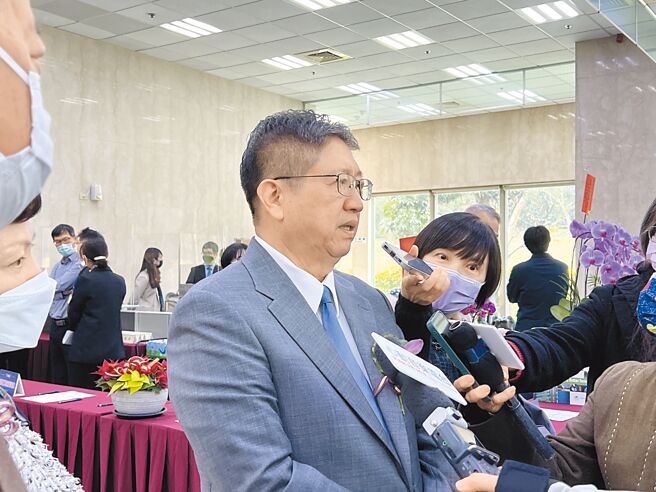 新竹县长杨文科表示，将从竹北中医大连接竹市水源路的新建桥梁，目前竹县端已完成规画，呼吁新竹市府尽快完成都市计画变更，让工程顺利开展。（王惠慧摄）