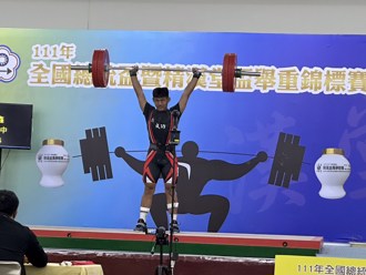 總統盃舉重》總和225公斤 王冠鑫國男73公斤級輕鬆摘冠