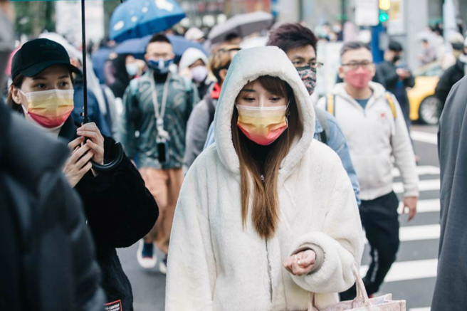 寒流来袭，许多人有手脚冰冷的问题，医示警有4症状快就医。（本报系资料照） 