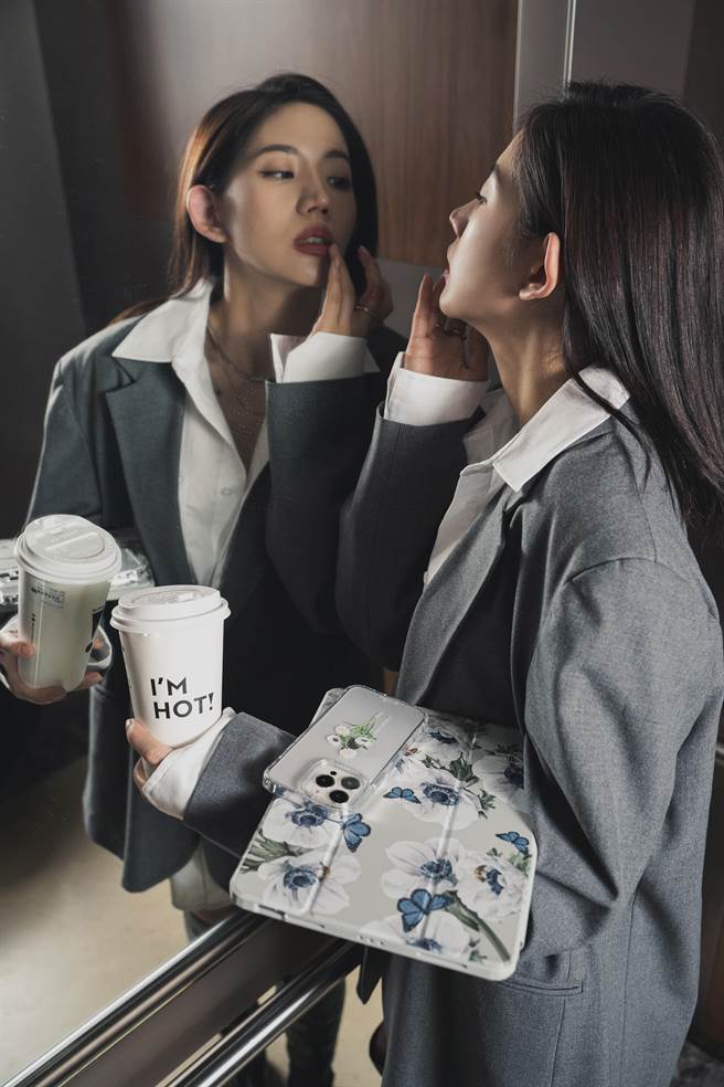 陳艾琳希望透過「浪花」對日常生活中比較常接觸到的花卉，賦予新的花語定義。（TOYSELECT提供）