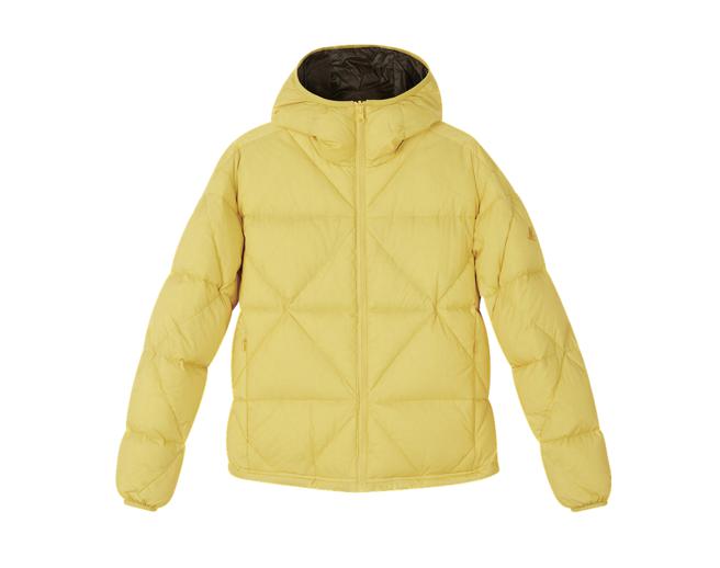 Global Mall新北中和店的TRAVELER防拨水羽绒双面外套，原价7980元，优惠价5985元。（Global Mall提供）