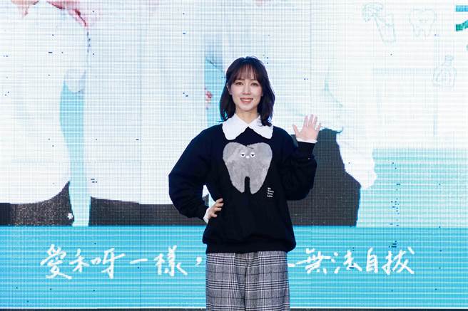 黄瀞怡（小薰）出席签书见面会。（结果娱乐提供）