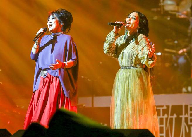 齐豫、潘越云今晚唱进北流，演唱三十多首经典歌曲，更掀起无限回忆杀。（粘耿豪摄）