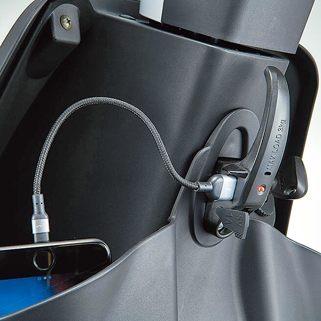 USB便利充電插孔。（光陽提供）