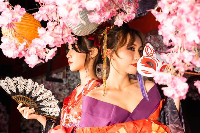 山鲸备有多套和服让客人换装拍照，备受网美喜爱，随手拍都有京都fu。(山鲸烧肉提供)