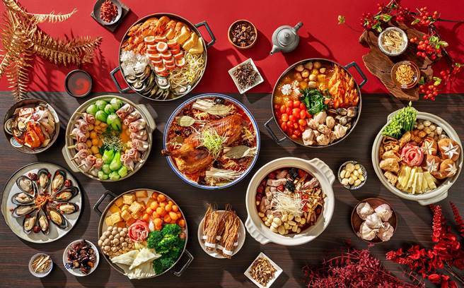 台北国泰万怡酒店「MJ Kitchen」迎冬新菜色，多款中西式经典锅物上桌。(台北国泰万怡酒店提供)