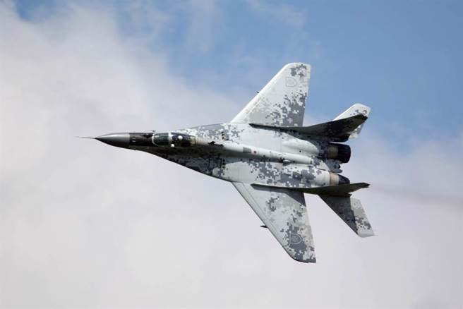 MiG-29是苏联晚期的泛用战机，产量相当的大。图为斯洛伐克的MiG-29。(图/shutterstock)