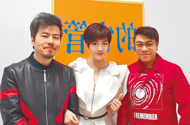 黄国伦（左起）、寇乃馨与蔡康永拥有好交情。（寇乃馨提供）