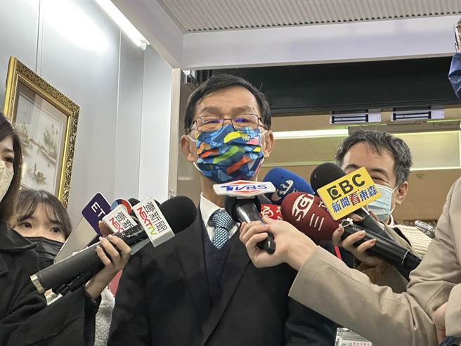 北市府副市长彭振声今天接受联访。（杨亚璇摄）