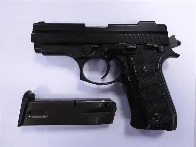 警方查扣作案枪枝。（警方提供）