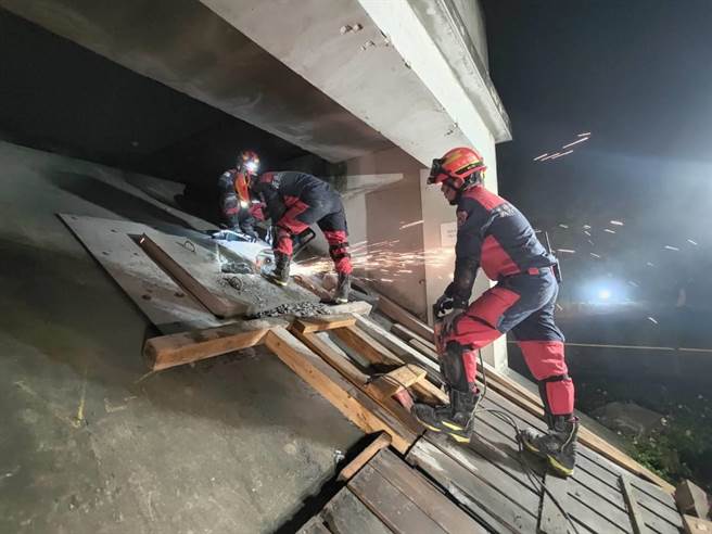 新北市消防局办理36小时不间断救援演练。（新北市消防局提供）