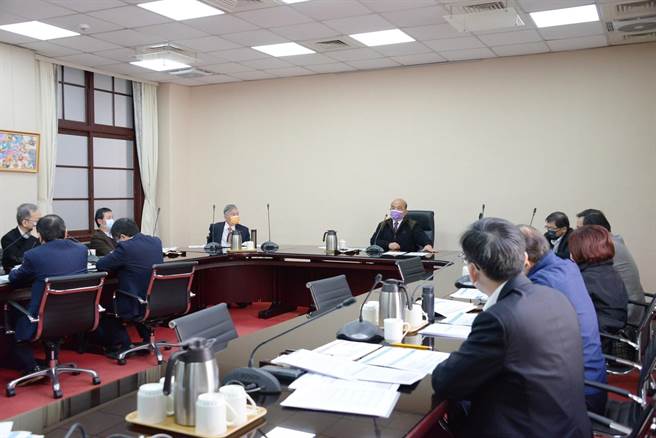 行政院长苏贞昌今上午10时召开扩大防疫会议。（行政院提供）