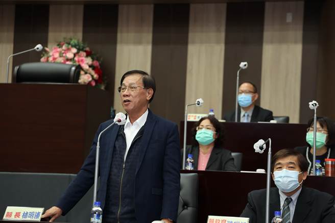 南投县长林明溱，任内最后1次在县议会答询。（南投县政府提供／廖志晃南投传真）