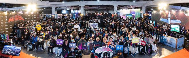 GAMFORCE 2022 参与活动玩家合影。（GAMFORCE提供）