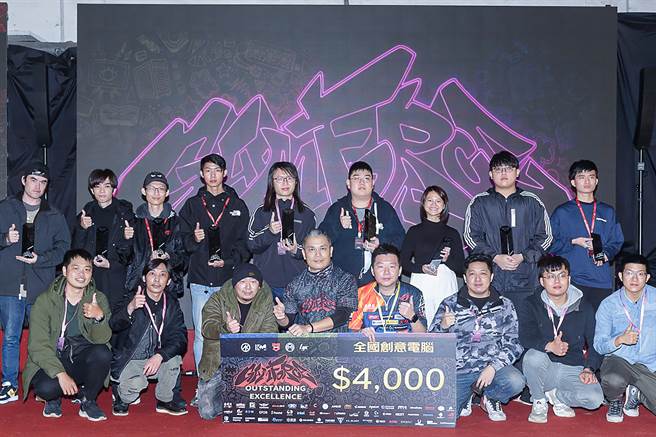 全国创意电脑入选改装玩家与评审合照。（GAMFORCE提供）