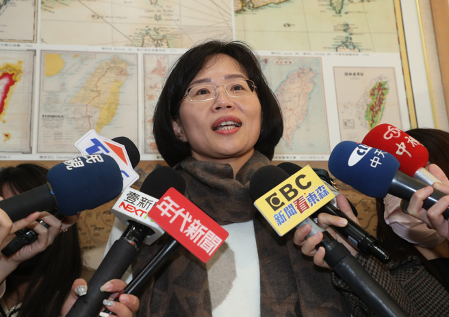 民進黨在九合一選舉慘敗，閣揆蘇貞昌動向持續受到關注，民進黨立委蘇巧慧（見圖）20日在立法院受訪，回應相關問題。（劉宗龍攝）