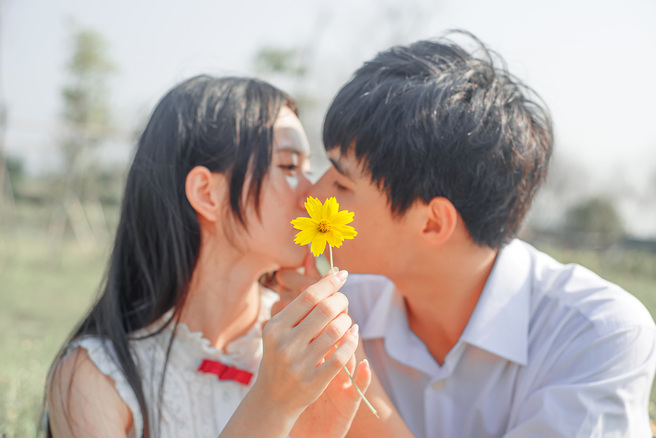 大陸年輕人最近興起「嘴友」風潮，雙方之間的交流僅限於接吻。（示意圖／達志影像）