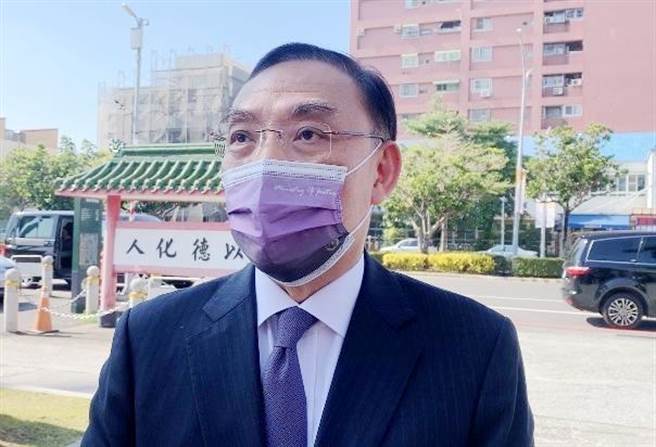 台湾高检署检察官蔡丽清将出任新竹市副市长，法务部长蔡清祥予以祝福，也针对外界传闻加以释疑。（吕妍庭摄）