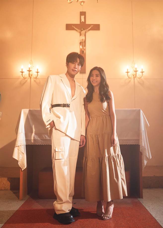 李东轩与古承颐演出〈对吧〉ＭＶ。（邦寧影视传播提供）