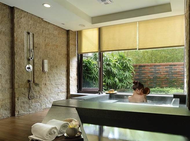 位于高雄市田寮区的花季度假饭店近来的汤屋与房间一房难求。（高雄花季提供／林瑞益高雄传真）