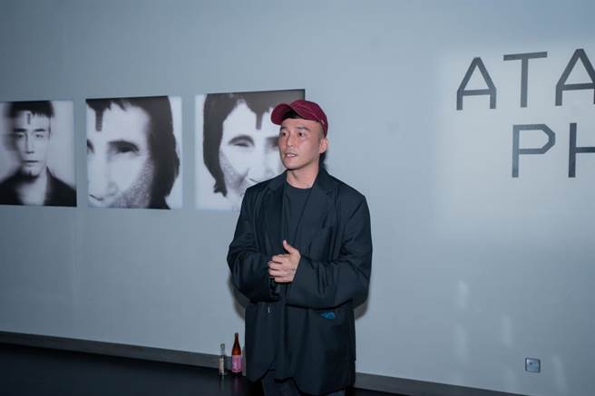 策展人黄一峯（Wind）举办泰雅族巫医phgup - 阿慕依 诺雁 特展。（TVBS提供）