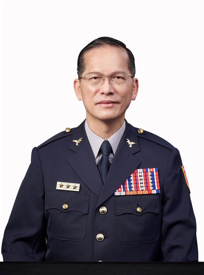 桃园市警局长许锡荣向市府提报告要提前退休。（取自桃警官网）