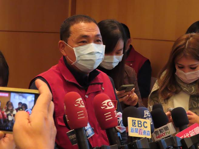 對於賴清德參選民進黨黨主席，首場政見發表會將在新北市三重登場，對此，新北市長侯友宜表示，很好啊！很多建設需要賴副總統協助爭取。（葉德正攝）