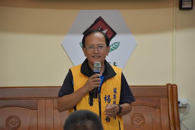 出身南庄乡的原民县议员杨文昌为民请命希望警方能恢復偏远山区派出所运作。（谢明俊摄）