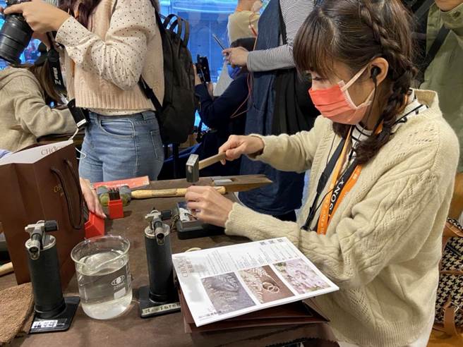 新竹市政府為活絡舊城商圈，輔導老店轉型開創新式體驗式消費風潮。（新竹市政府提供／陳育賢新竹傳真）