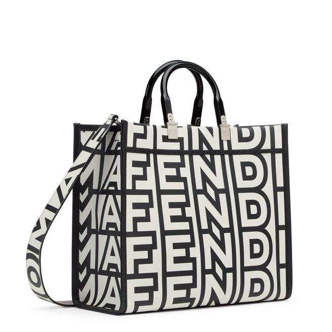 FENDI Roma限定系列 Sunshine Shopper Medium，9万8000元。（FENDI 提供）