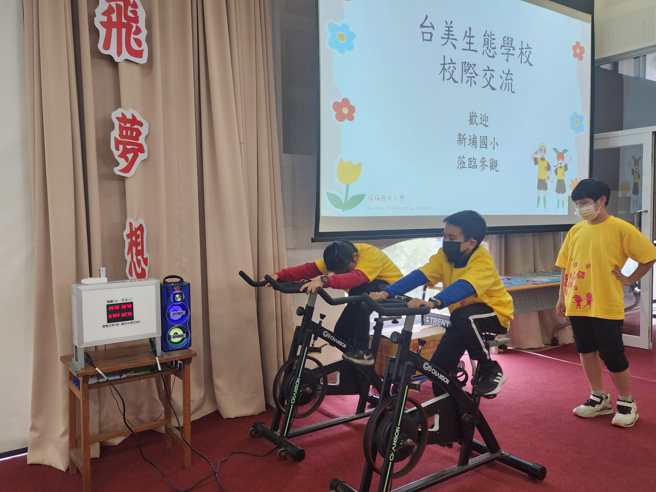 两校积极交流水资源、能源、永续食物等议题，分享生态学校认证经验传承。（图/黑松提供）