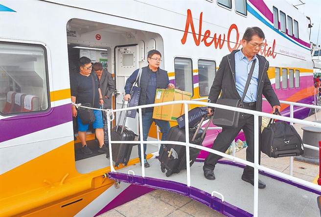 小三通重启的春节专案今(22)日总算拍板，将以专案形式于2023年1月7日至2月6日实施。（新华社）